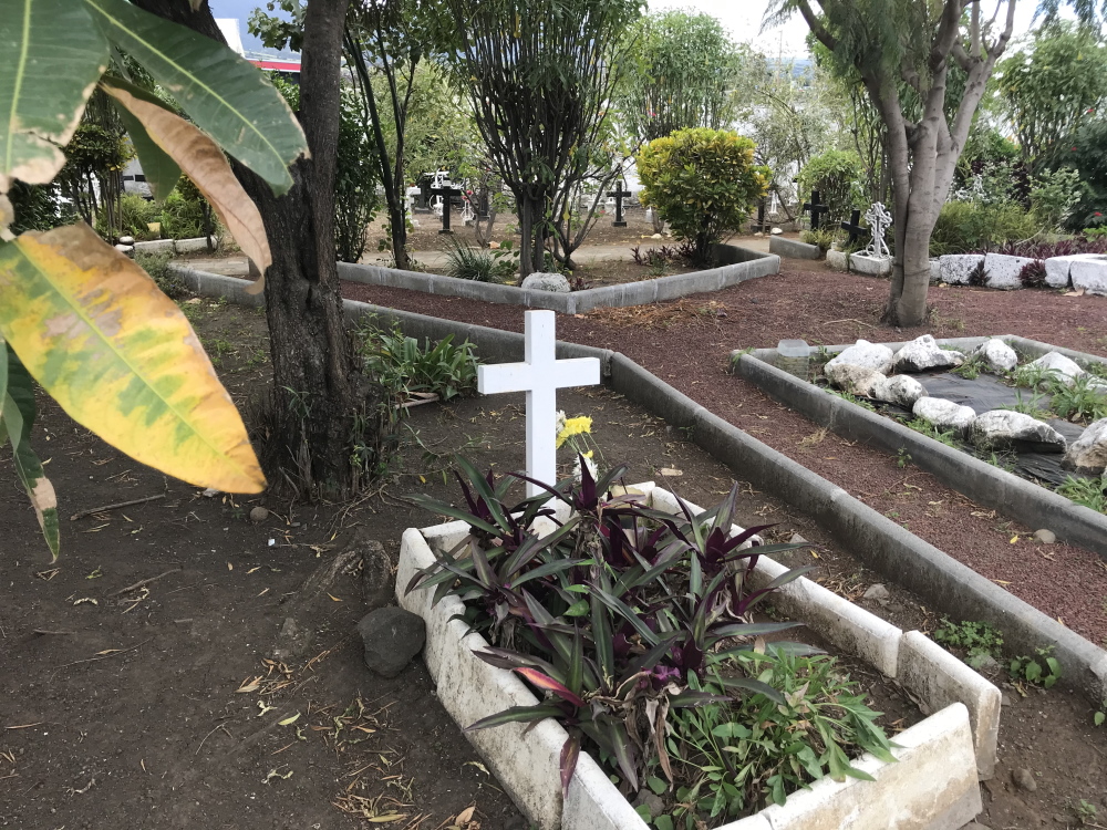 Cimetière des âmes perdues - cimetière du père Lafosse - ile de la réunion - période sombre de la france l'esclavagisme
