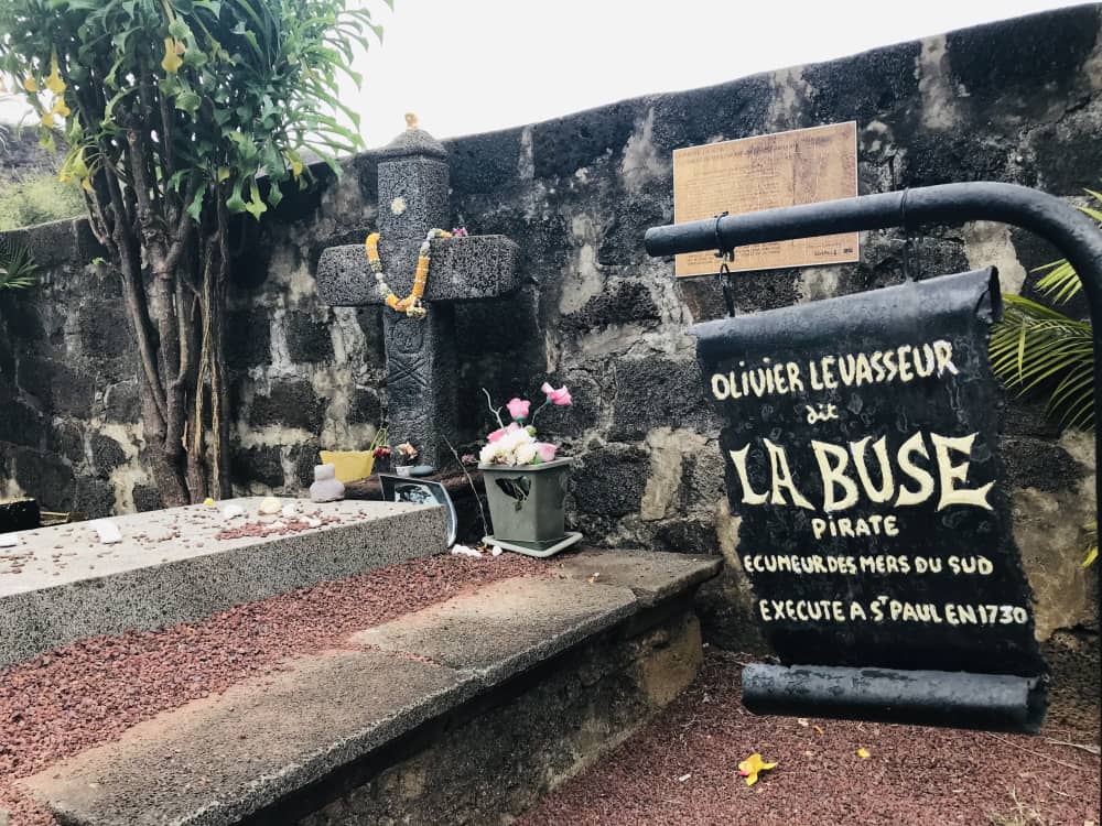 Cimetière marin de Saint-Paul
© Destination974 | Blog Randonnées à La Réunion pour famille
